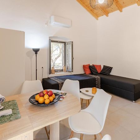 Sonar Deluxe Cottage Plítra Exterior foto